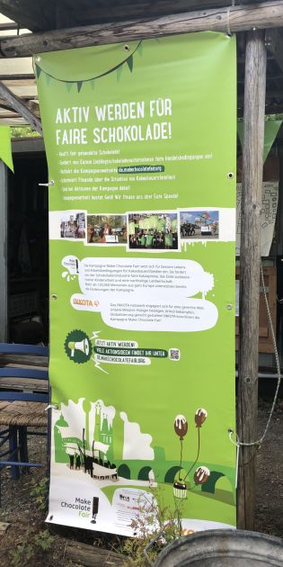 Banner der "Make Chocolate Fair!"-Banner-Ausstellung (Outdoor)